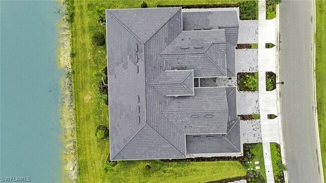 Building Photo - 15975 Grassland Ln