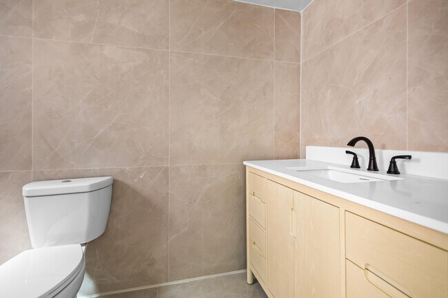 Building Photo - 1882 SW 17th Ave