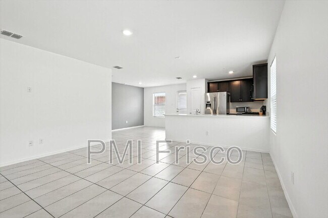 Building Photo - 1653 Bluffview Dr