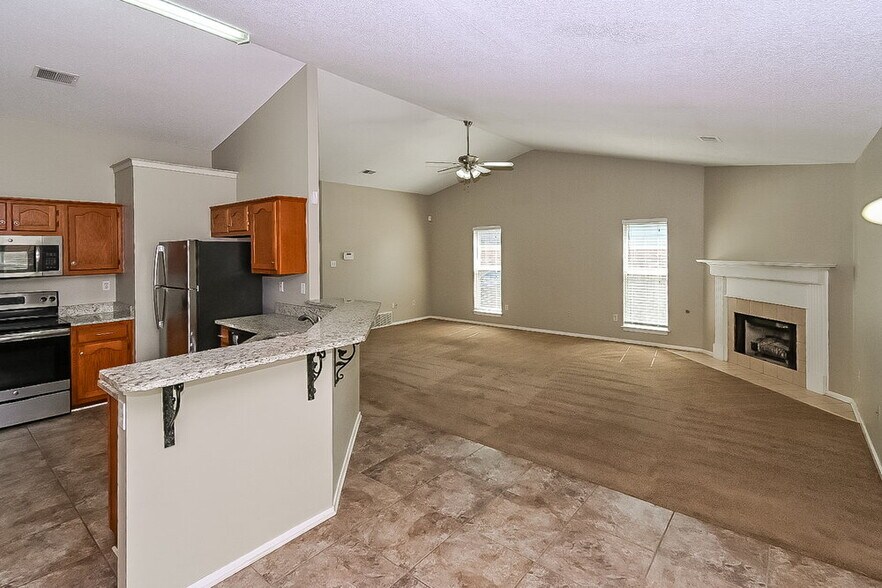 Building Photo - 9161 Preakness Dr