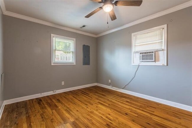 Building Photo - 292 Plum Springs Rd