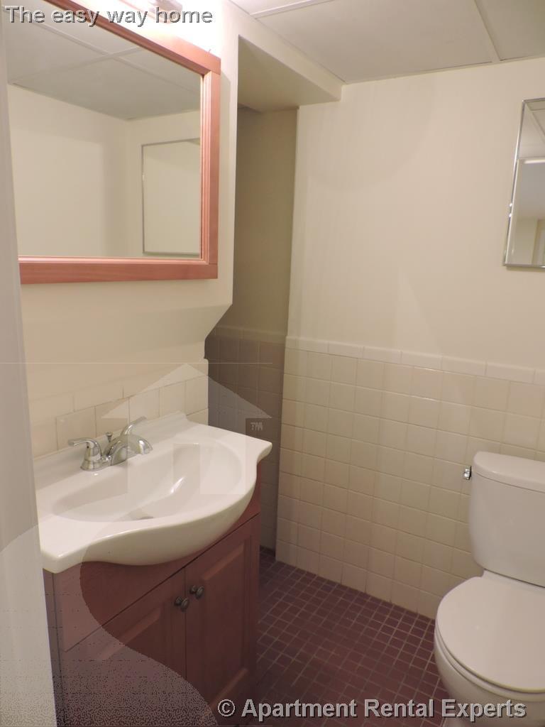 Building Photo - 34 Chatham St