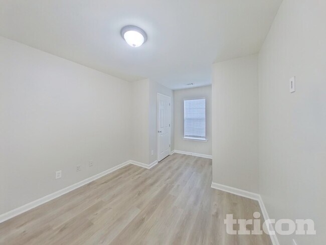 Building Photo - 628 Fairgreen Trail