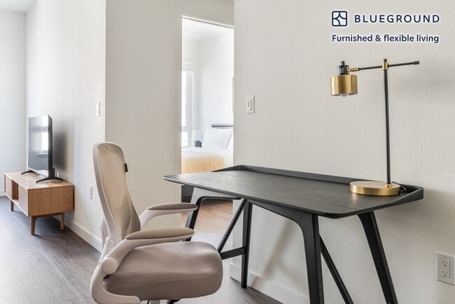 Building Photo - 100 Callan Ave