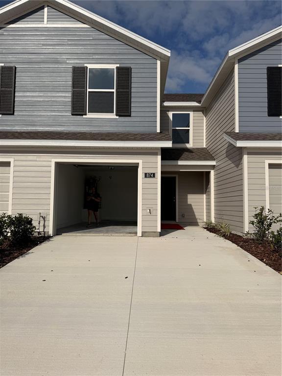 Building Photo - 874 Lynx St