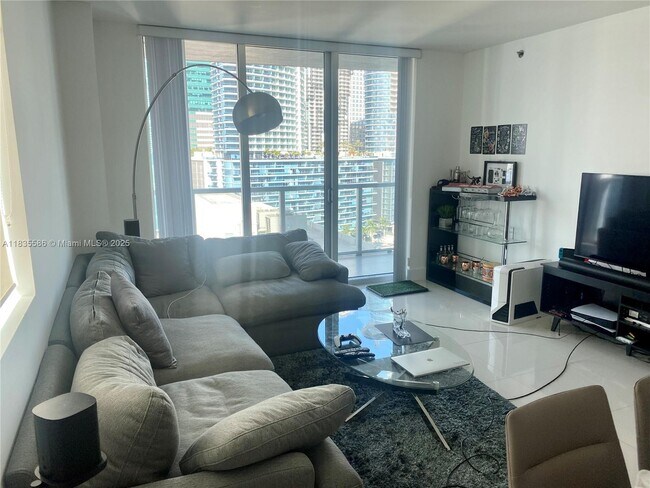 Building Photo - 500 Brickell Ave