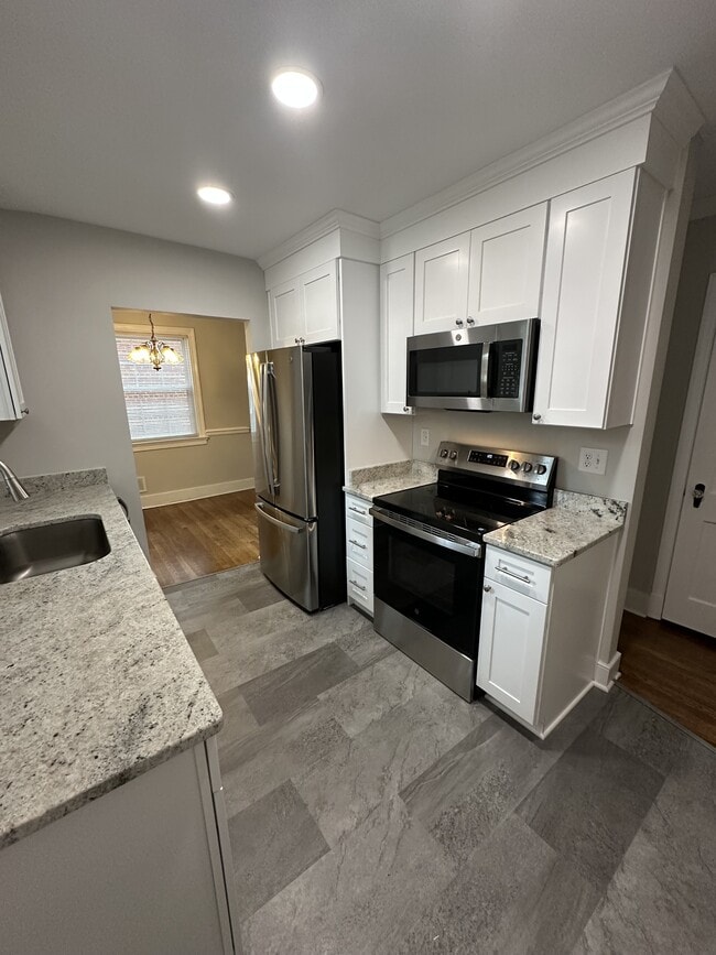 Building Photo - 5004 Patterson Ave