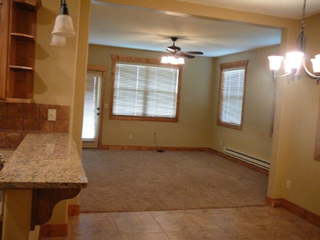 Building Photo - 3 BR/2 BA Ground- Floor Condo Just Minutes...