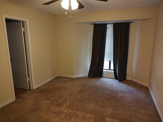 Building Photo - 1210 Gingerlily Cove