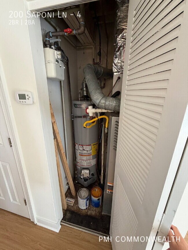 Building Photo - 200 Saponi Ln