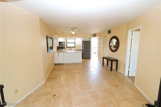 Building Photo - 1023 Anglers Cove