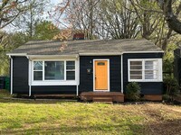 Building Photo - Adorable Home Near NoDa & Plaza Midwood!