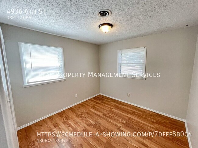 Building Photo - Adorable 3/2 Close to Tech and Medical Dis...