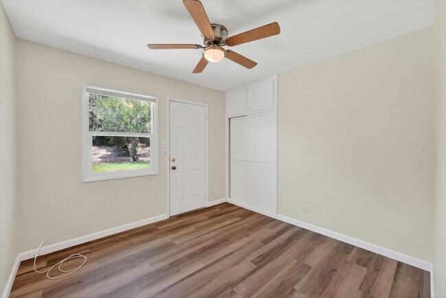 Building Photo - Charming Fullerton Cul-de-Sac Home with Large Yard & Detached Garage