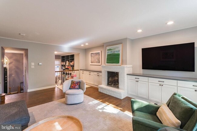 Building Photo - 1230 Rodman St