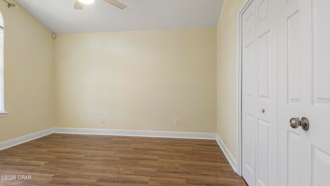 Building Photo - 139 Bonaire Dr