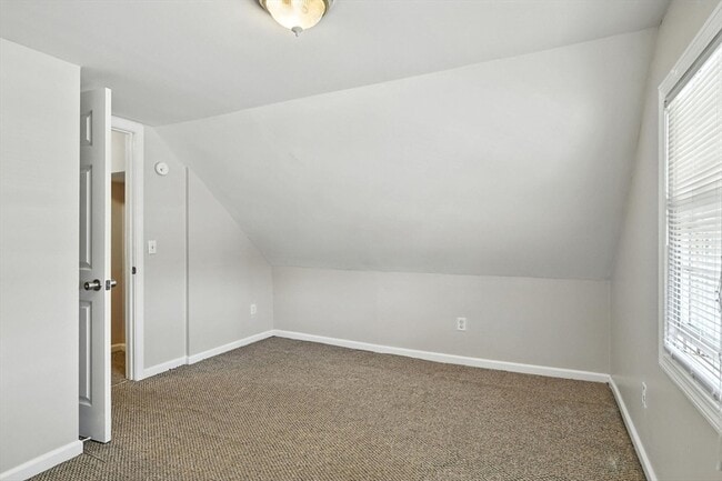 Building Photo - 1118 Boston Rd