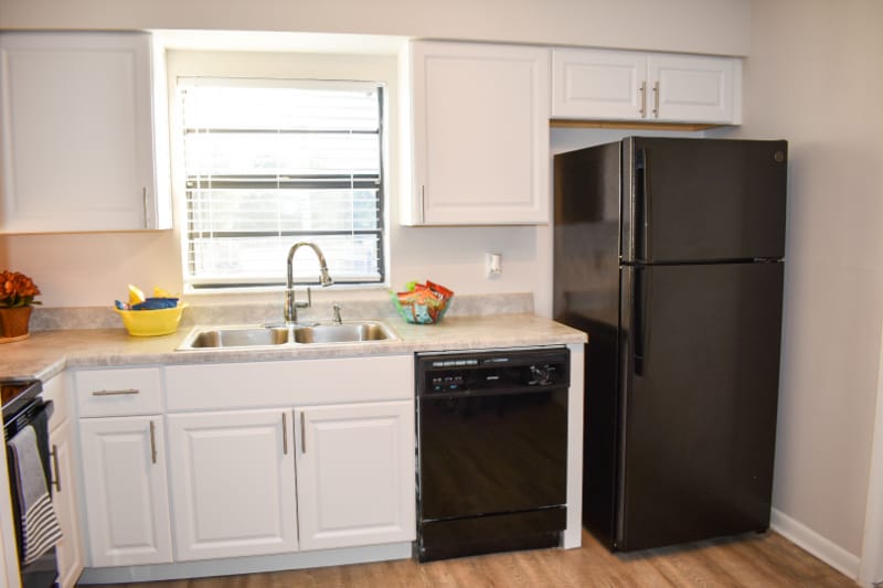 Building Photo - 5107 S Clarice Ct