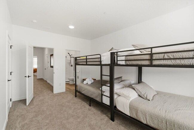 Building Photo - 1709 Ripple Rock Dr