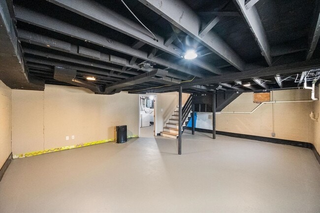 Building Photo - Charming Updated Home in the Heart of Jeffersontown