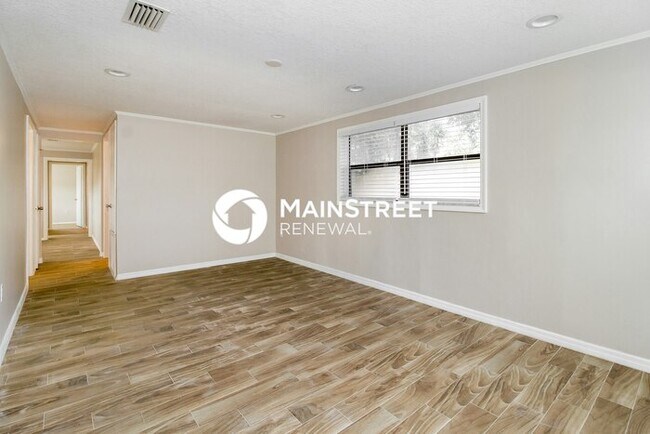 Building Photo - 3 Bedroom Pet-Friendly Home in Longwood, F...