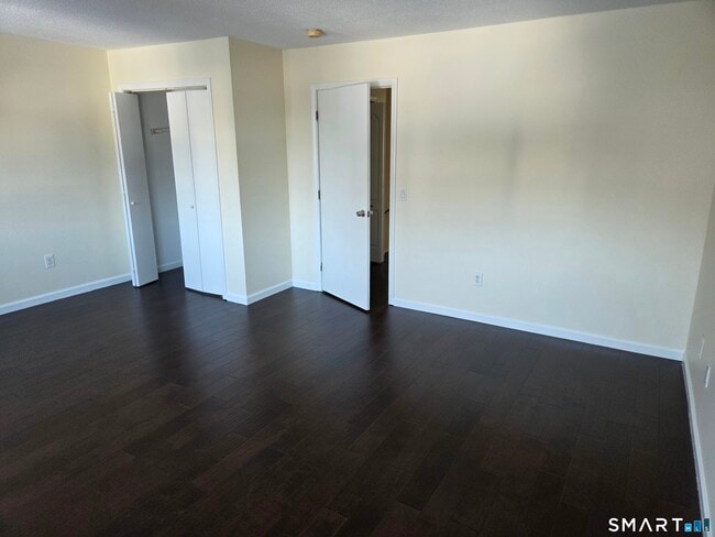 Building Photo - 27 Crows Nest Ln