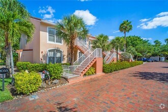 Building Photo - 2055 Cascades Dr