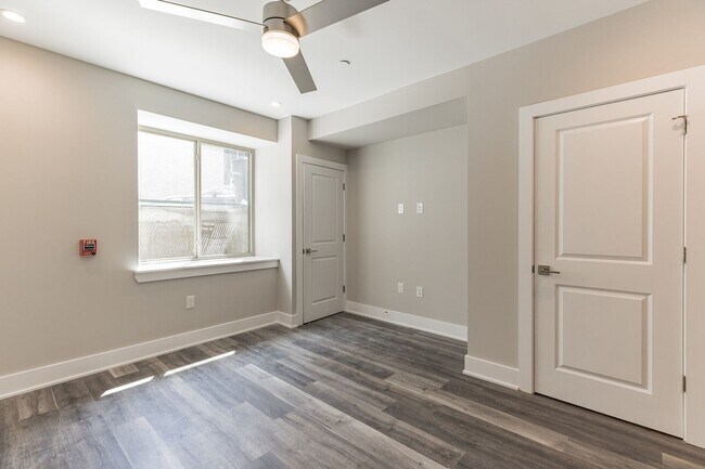 Building Photo - 1609 Ogden St