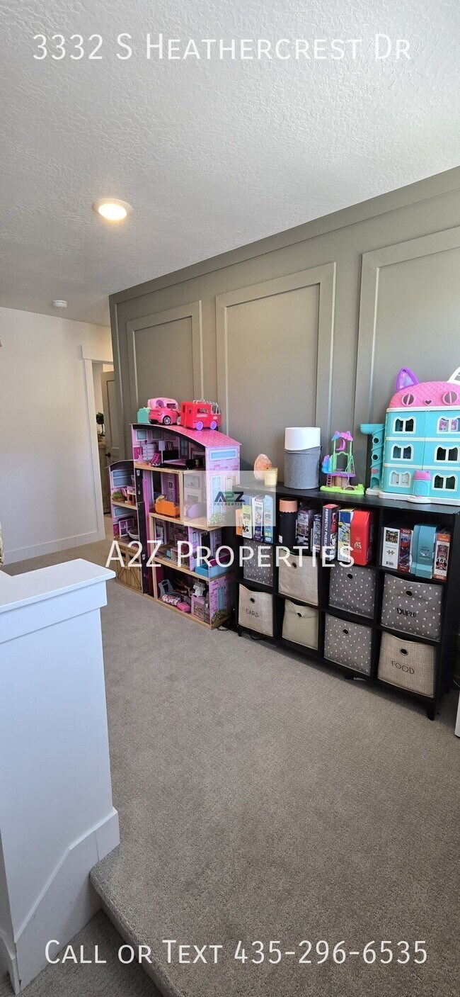 Building Photo - 3332 S Heathercrest Dr