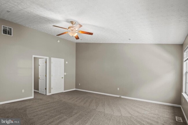 Building Photo - 50 Amberstone Ct