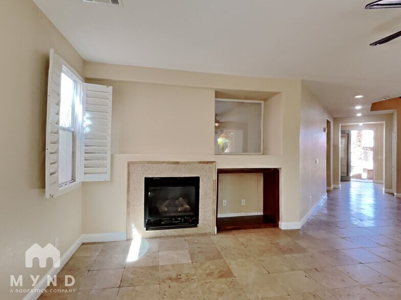 Building Photo - 599 Wealdston Ct