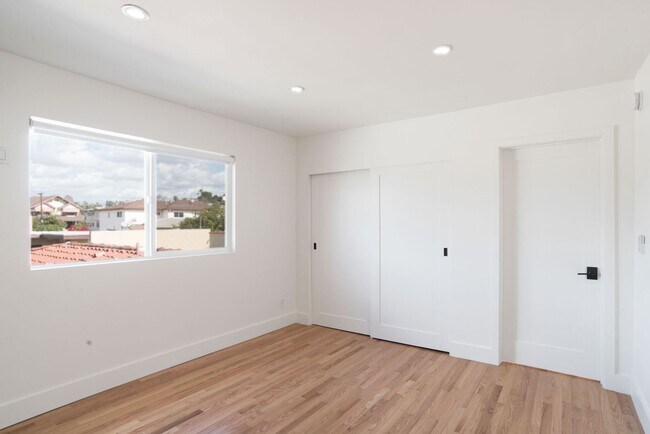Building Photo - 1167 Bellevue Ave