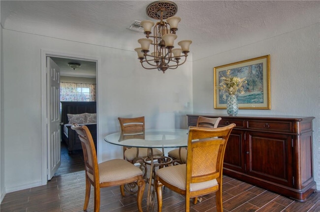 Building Photo - 3513 E Shore Rd