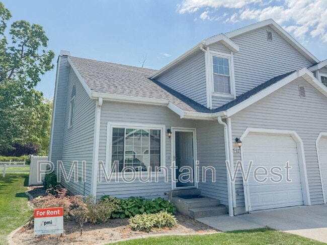 Building Photo - 499 N 200 W