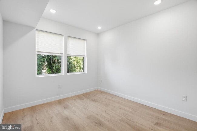 Building Photo - 2346 N 16th St