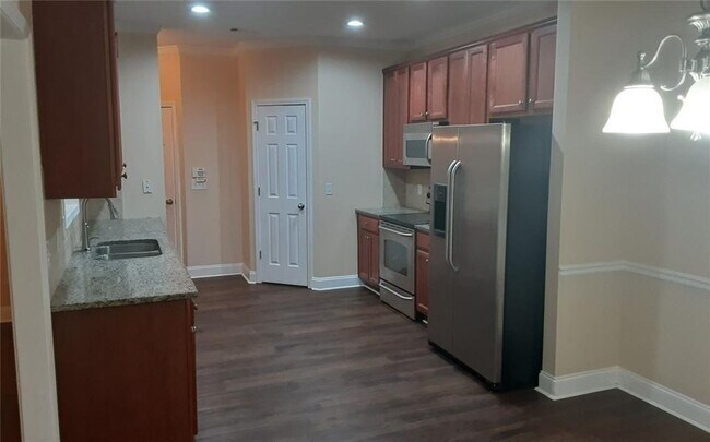 Building Photo - 2532 Lois Ct