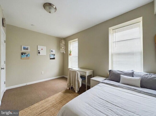 Building Photo - 1842 N Bouvier St