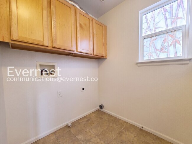 Building Photo - 8964 E 29th Pl