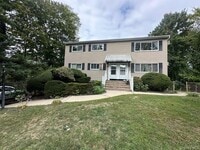 Building Photo - 6 Finch Pl