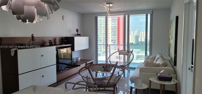 Building Photo - 330 Sunny Isles Blvd
