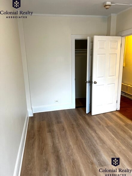 Building Photo - 228 Walnut St