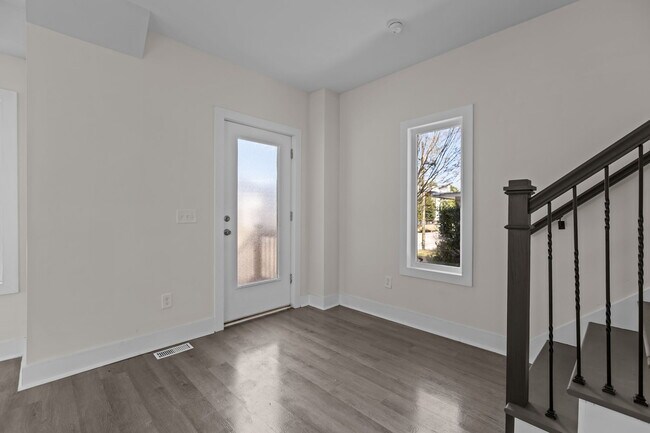 Building Photo - 516 New Bern Ave
