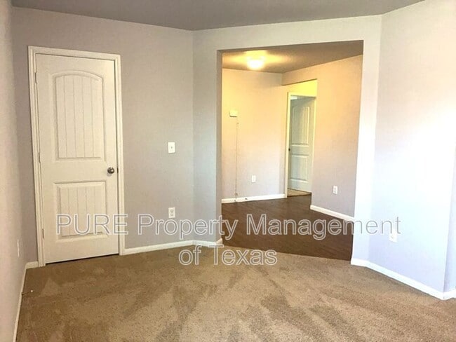 Building Photo - 12040 Riparian Rd