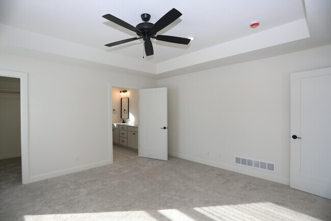 Building Photo - 4400 Kingston Heath Dr