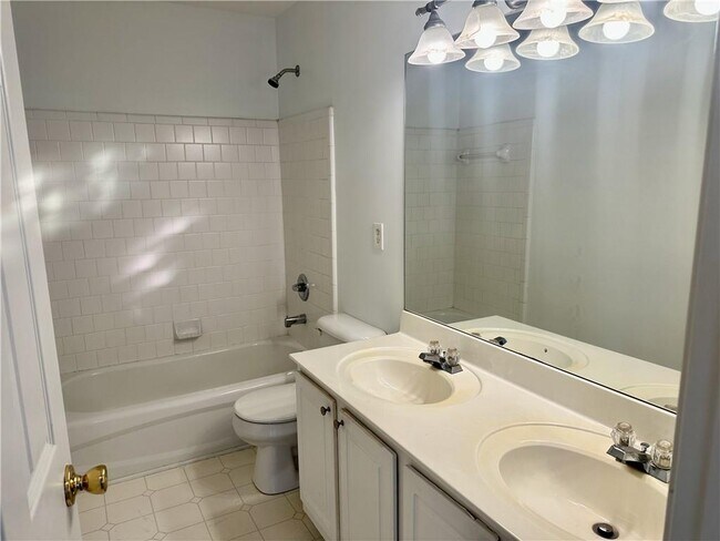 Building Photo - 2555 Haddenham Ln