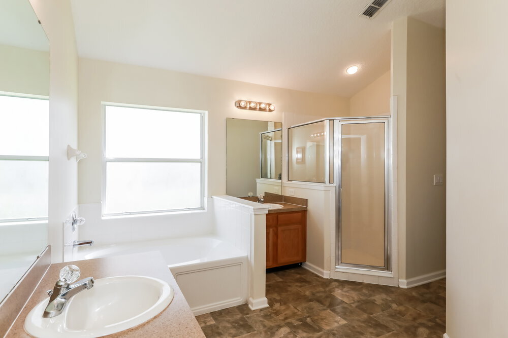 Building Photo - 3460 Live Oak Hollow Dr