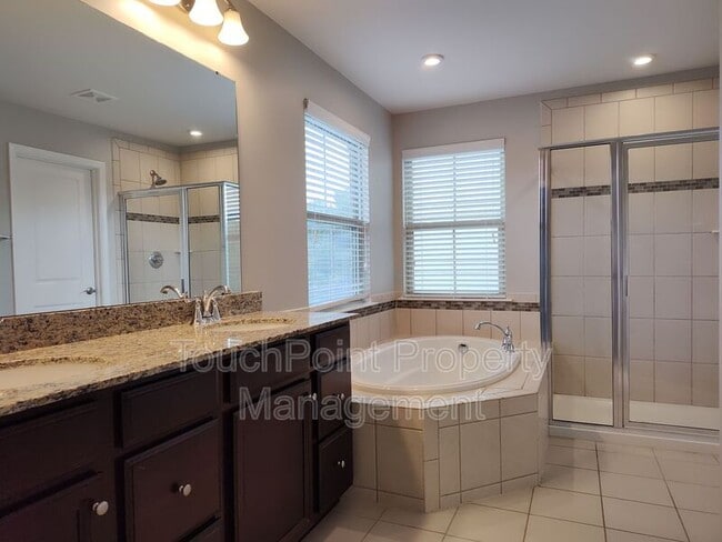 Building Photo - 4122 Audubon Pk Dr