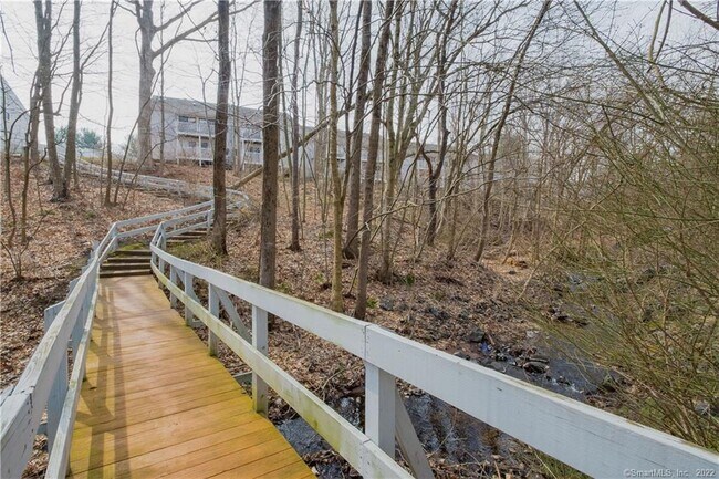 Building Photo - 57 Brookwood Dr