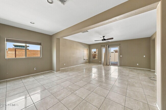 Building Photo - 25954 W Potter Dr