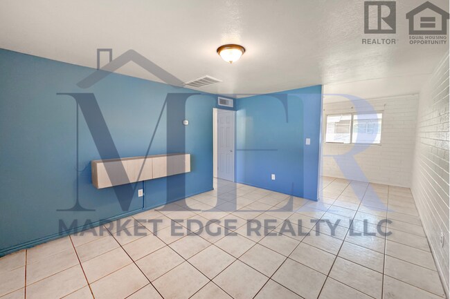 Building Photo - 3114 E Hubbell St